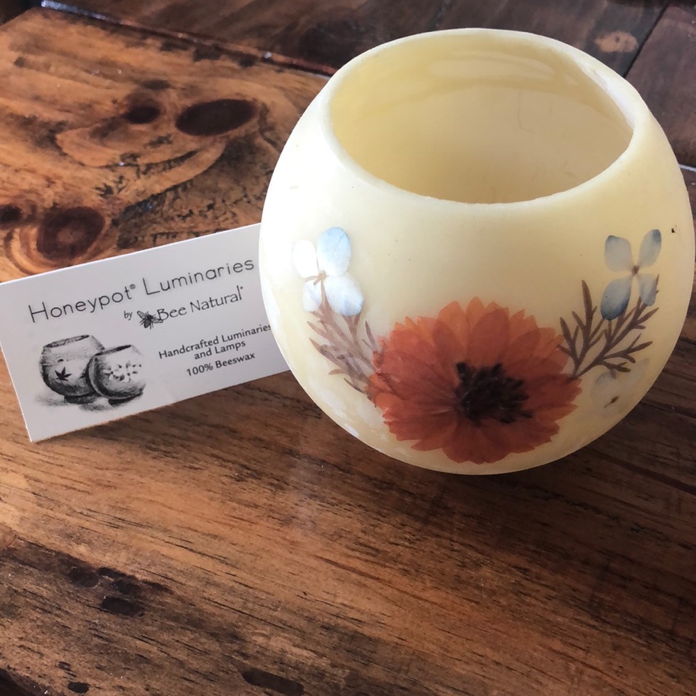 Beeswax candle